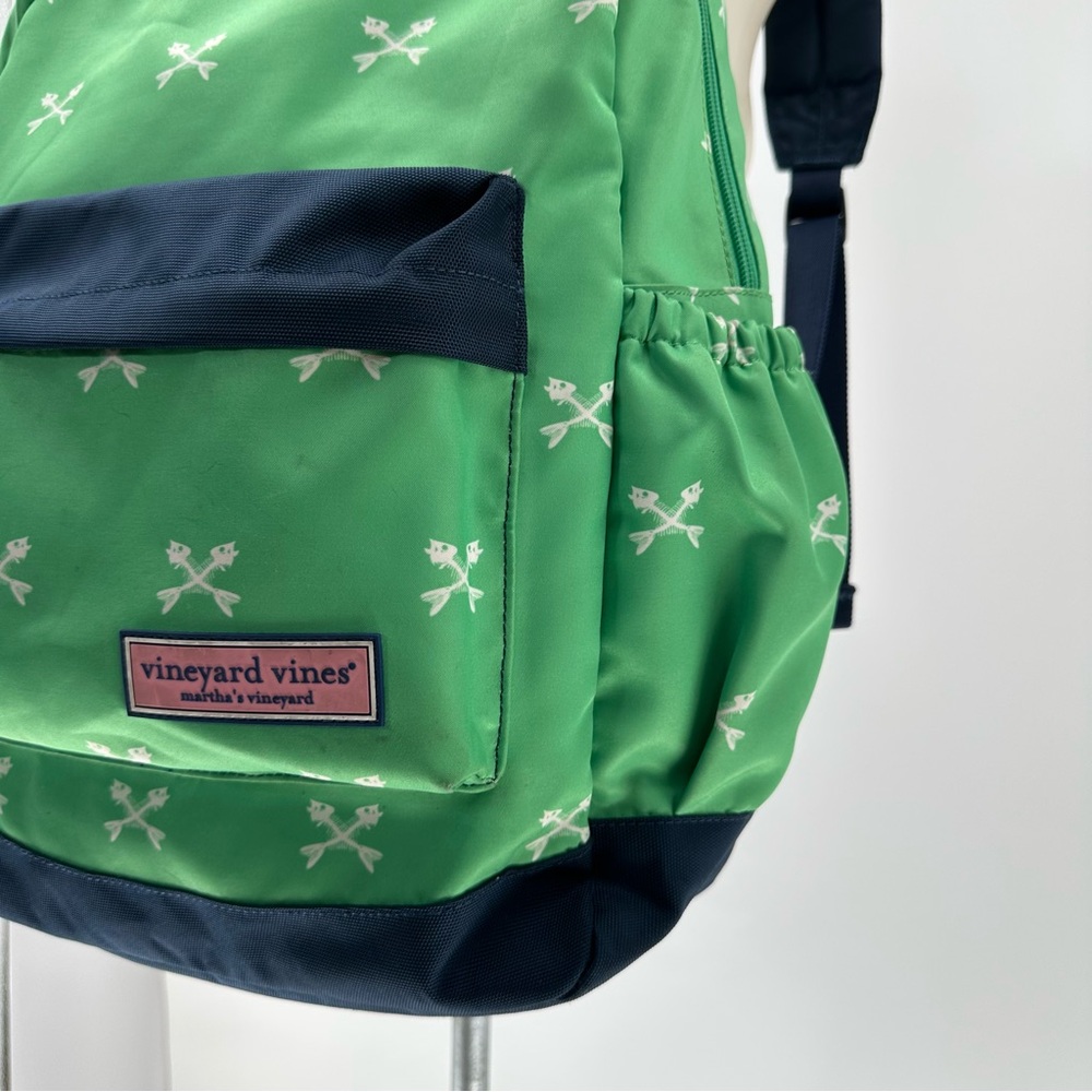 Vineyard Vines Martha’s Vineyard Fishbones Green Blue Backpack - Picture 3 of 13
